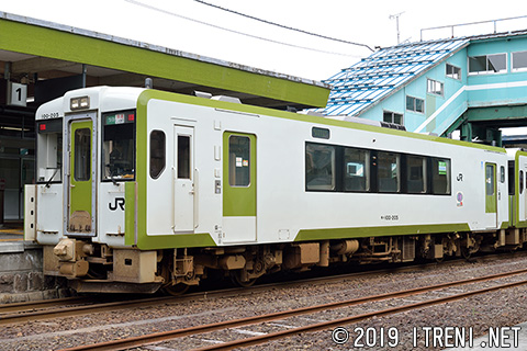 キハ100-205