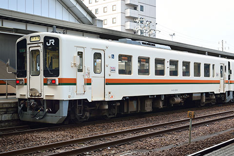 キハ11-203