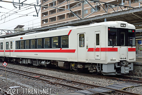 キハ111-204