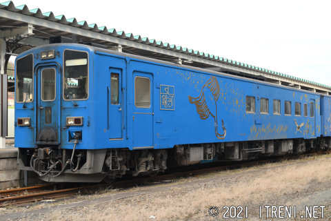 キハ142-701