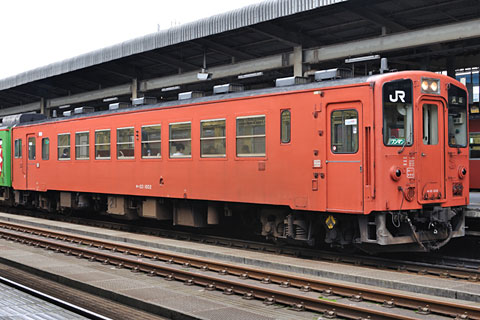 キハ33 1002
