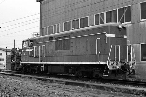 DD14 305