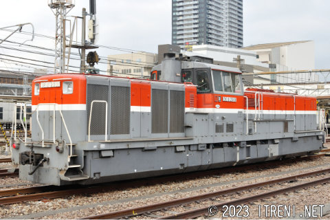 DE11 2001