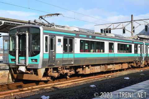 クモハ125-7