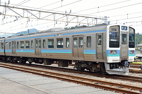 クハ211-1
