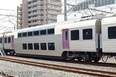 サハ214-2