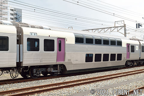 サハ215-2