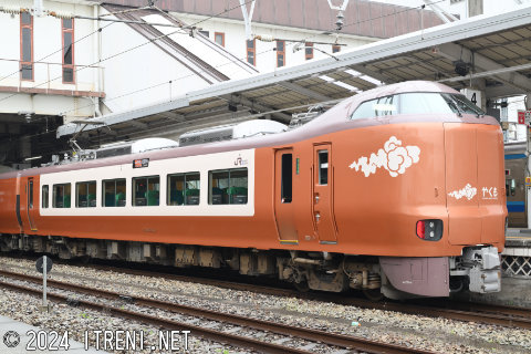 クモハ273-2