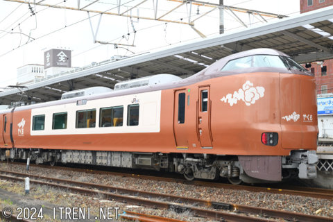 クモロハ272-3