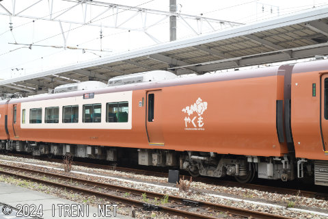 モハ272-103