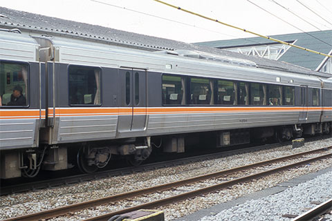 サハ373-11