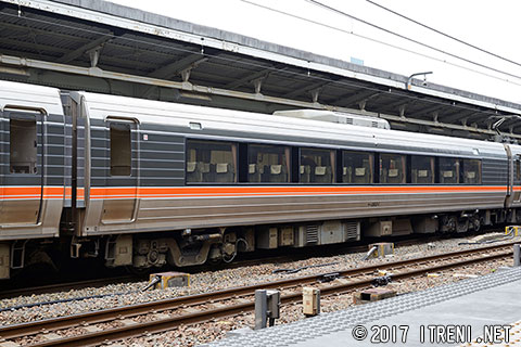 サハ383-1