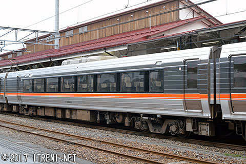 サハ383-111