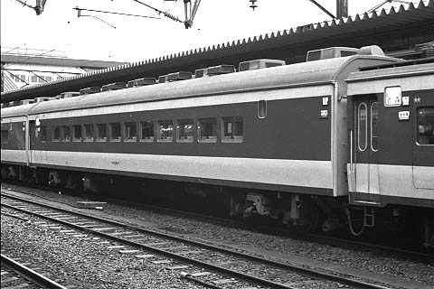 サロ581-1