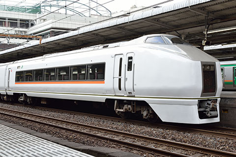 クハ651-1101