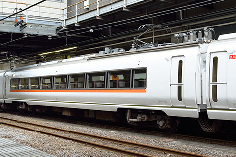 モハ650-1004