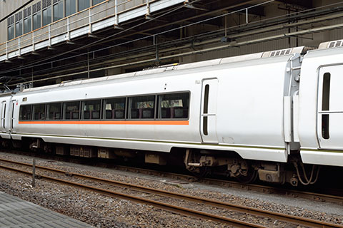 モハ651-1001