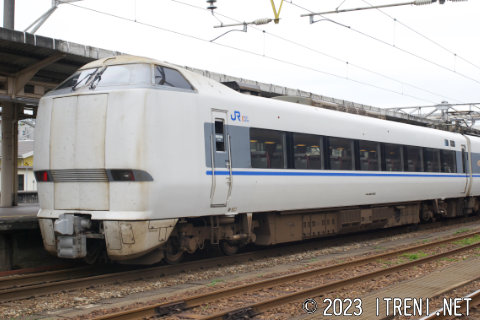 クモハ681-501