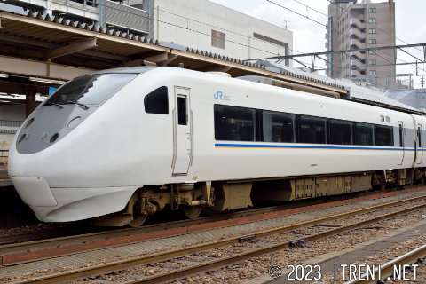 クロ681-5
