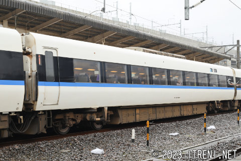 モハ681-306