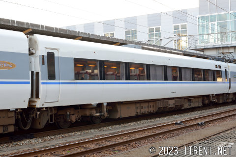 モハ681-4