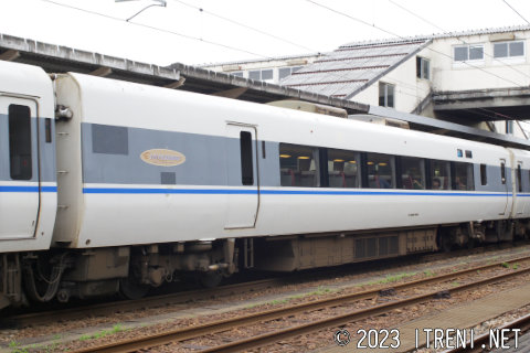 サハ681-301