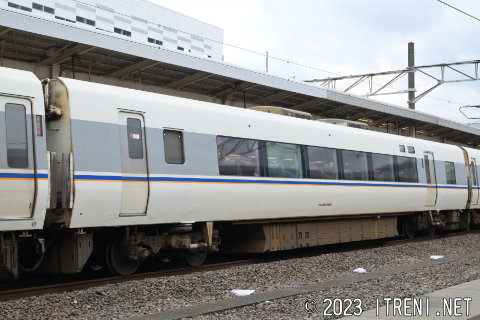 サハ681-304