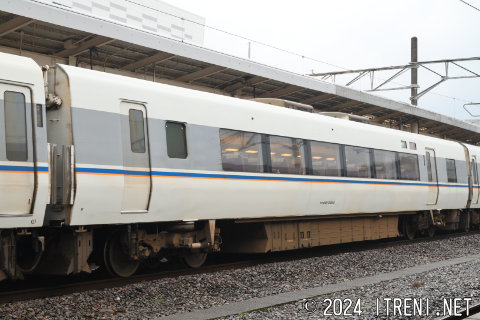 サハ681-2302