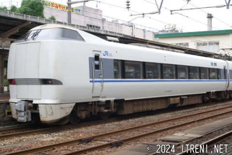 クモハ683-1501