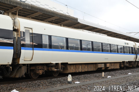 モハ683-1003
