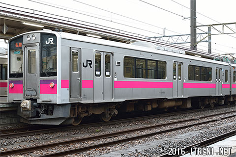 クハ700-106