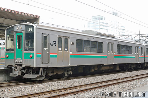 クハ700-1023