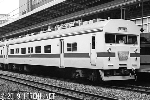 クハ715-107