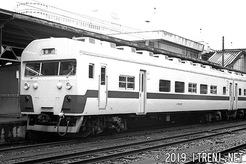 クハ715-1107