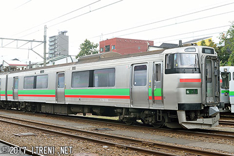 クハ731-215