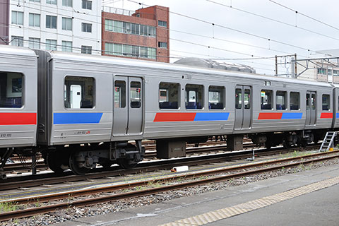 サハ811-102