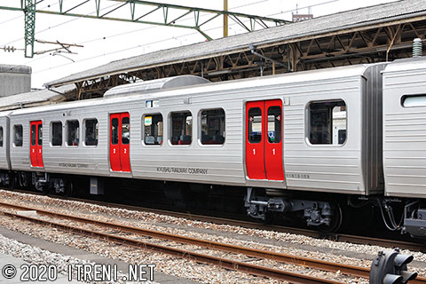 サハ813-104