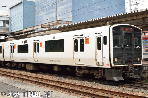 クハ817-3001