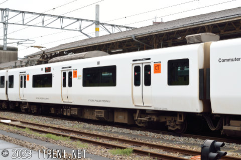 モハ817-3006