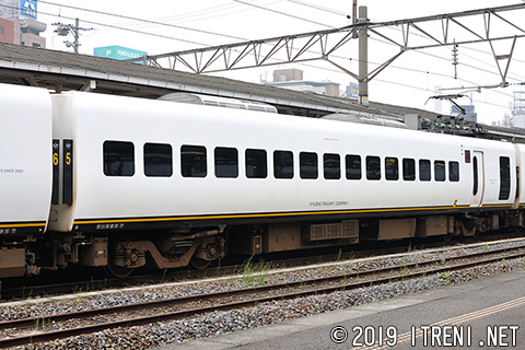 モハ885-7