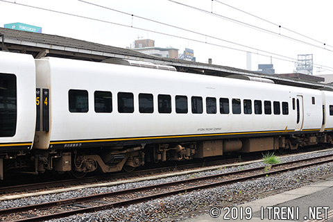 サハ885-7