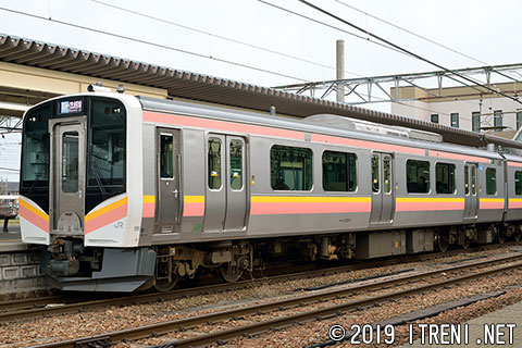クモハE128-1