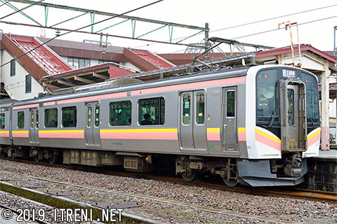 クモハE129-123