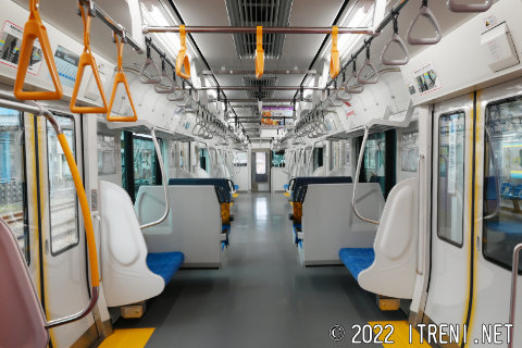 クモハE131-9車内