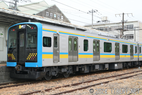 クモハE131-1001