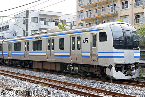 クハE216-1001