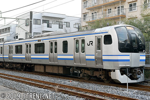 クハE216-2001