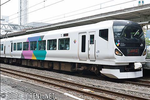 クハE257-1