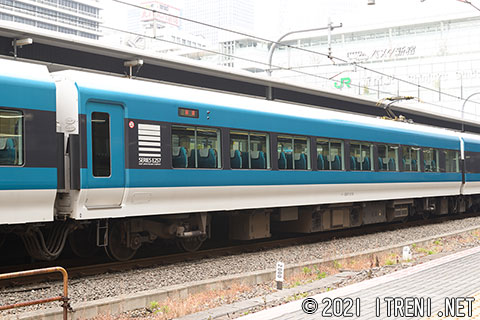 モハE257-2110