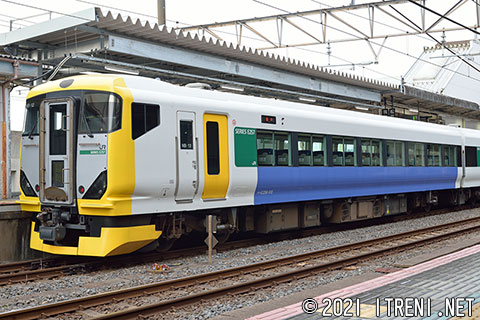 クハE256-512